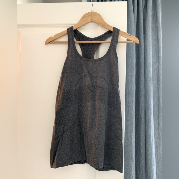 Lululemon tank top - Picture 1 of 2
